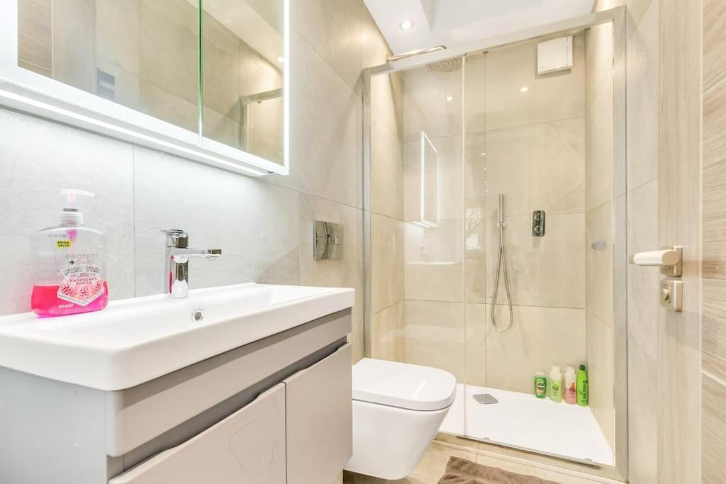 Wow Abbey Road Apartment - Sleeps Up To 8 London Luaran gambar