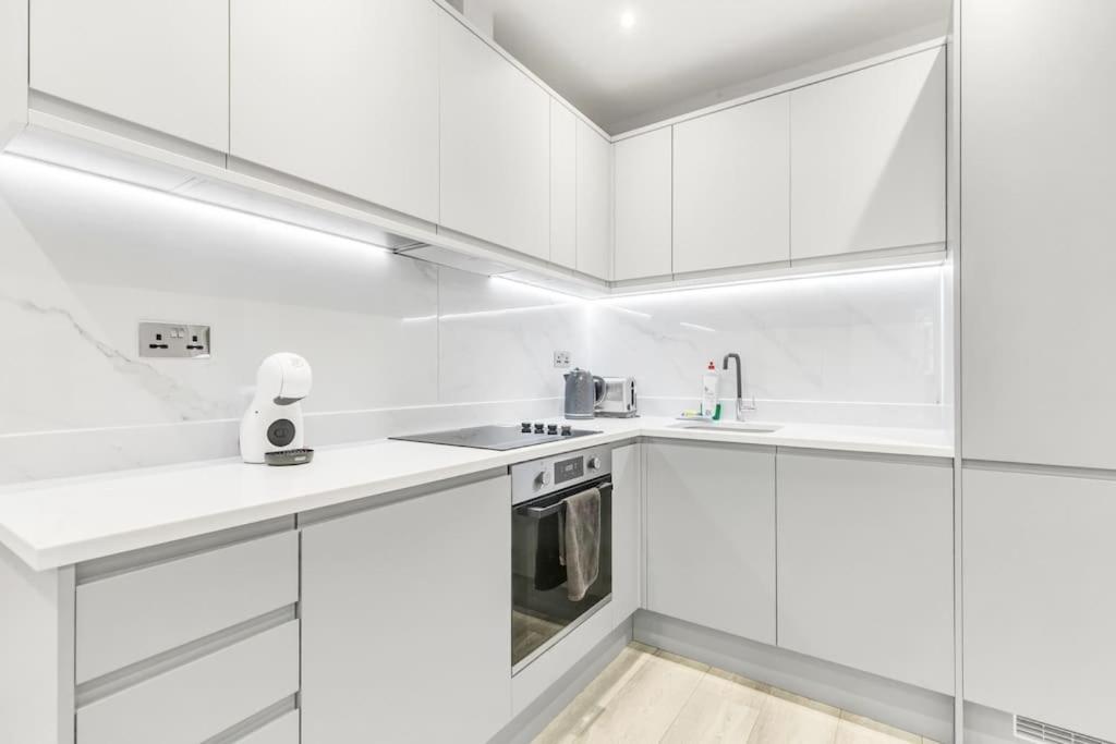 Wow Abbey Road Apartment - Sleeps Up To 8 London Luaran gambar