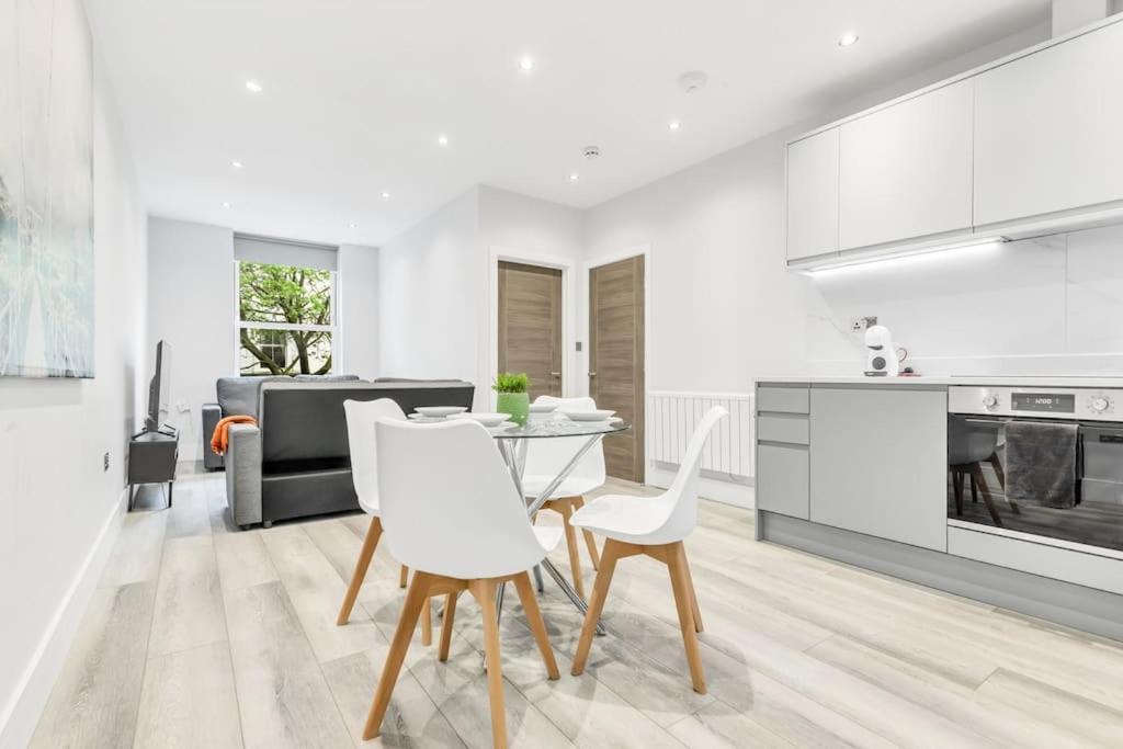 Wow Abbey Road Apartment - Sleeps Up To 8 London Luaran gambar